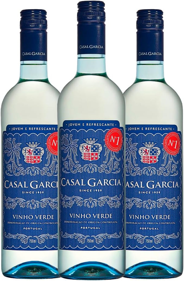 Kit com 3 Garrafas Vinho Branco Casal Garcia Vinho Verde 750ml